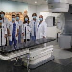 El equipo del Servicio de Oncología Radioterápica del Hospital del Mar que ha llevado a cabo el estudio de validación del modelo