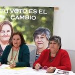 La abogada Begoña Trigo (izda.), candidata a la presidencia del ICAM, junto a su número dos, Lourdes Pulido, en la presentación de su candidatura
