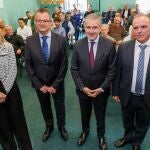 El consejero de Agricultura, Ganadería y Desarrollo Rural, Gerardo Dueñas, mantiene un encuentro con los componentes de la Lonja Agropecuaria de Segovia
