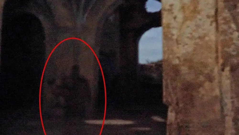 ¿Captan fantasma en una foto en Belchite? (Foto: Enrique Colomer)