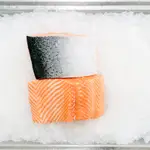 El pescado nunca se puede descongelar a temperatura ambiente | Fuente: Deane Bayas / Pexels