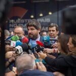 López Miras pide al Gobierno pasar "de las palabras a los hechos" en el Corredor Mediterráneo.