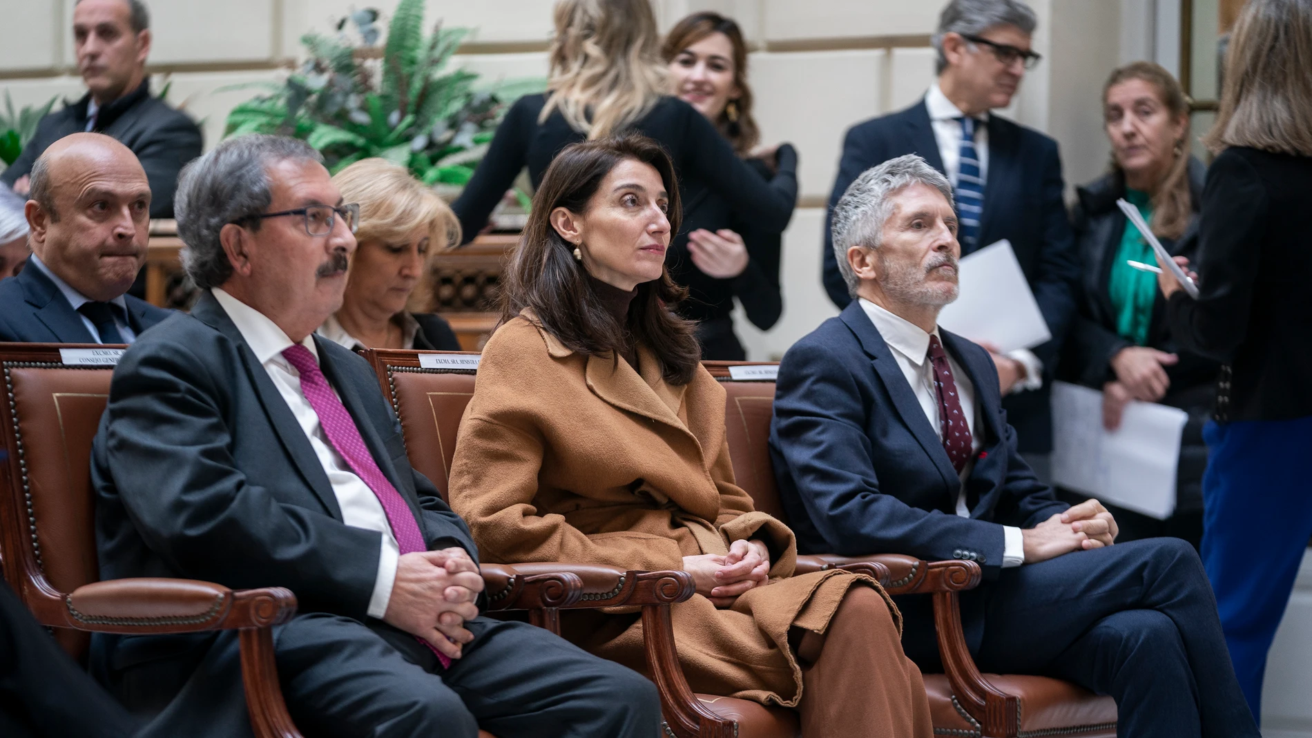 El presidente del Consejo General del Poder Judicial, Rafael Mozo; la ministra de Justicia, Pilar Llop y el ministro de Interior, Fernando Grande-Marlaska, durante la presentación del Convenio para la investigación eficaz de los delitos contra la vida, la salud y la integridad física de los trabajadores en la Sede de la Fiscalía General del Estado, a 22 de noviembre de 2022, en Madrid (España)