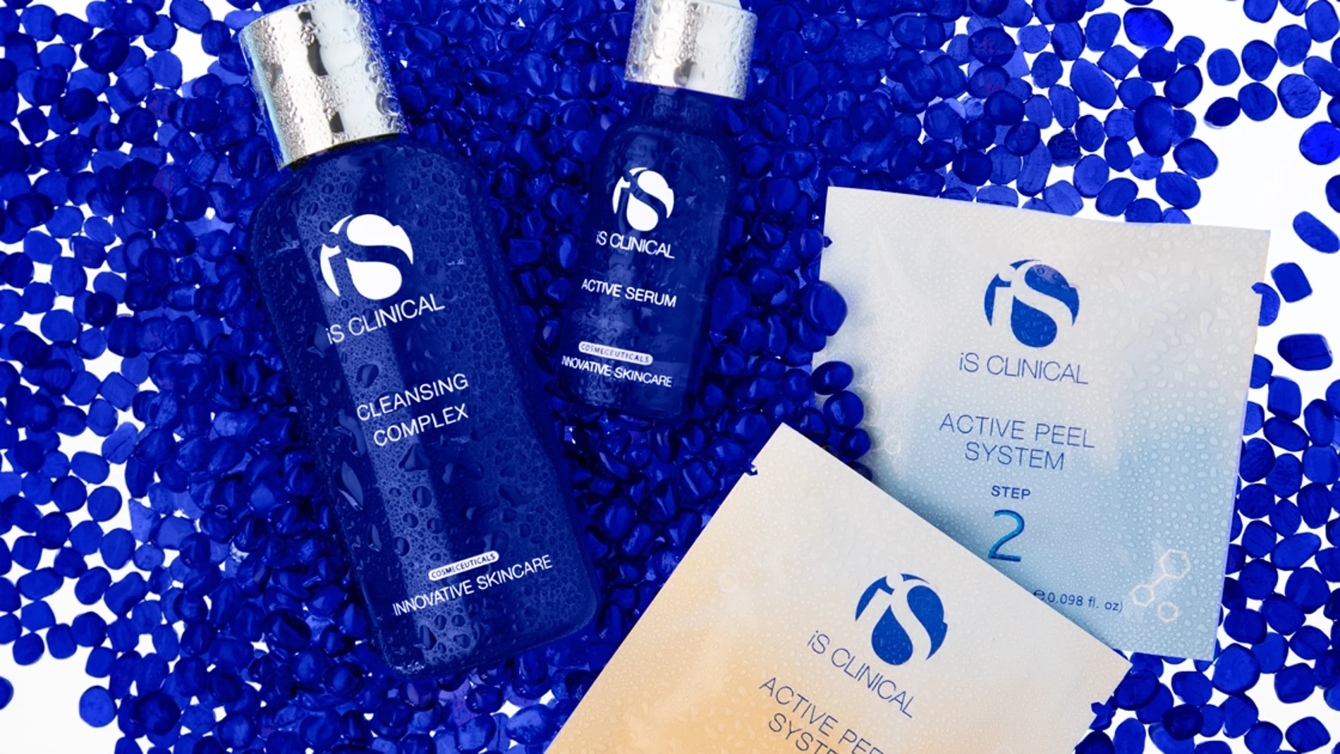 Kit Active Glow Collection de iS Clinical.