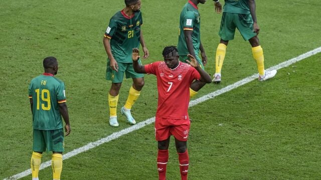 Breel Embolo con Suiza frente a Camerún.