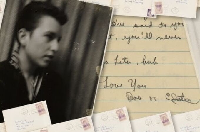 AME4567. WASHINGTON (ESTADOS UNIDOS), 18/11/2022.- Fotografía cedida por RR Auction and © the Estate of Barbara Hewitt que muestra algunas de las cartas de amor que el cantautor estadounidense Bob Dylan envió a su novia.