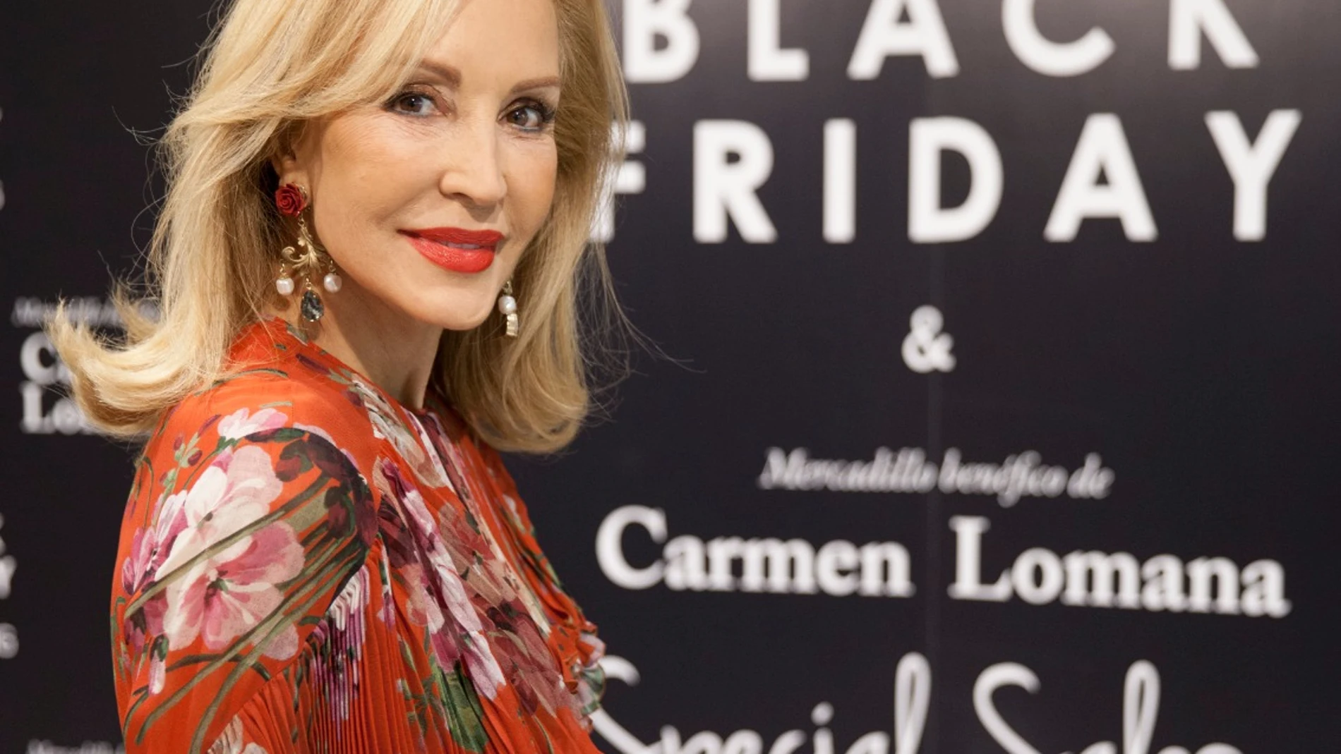 Carmen Lomana en su mercadillo benéfico