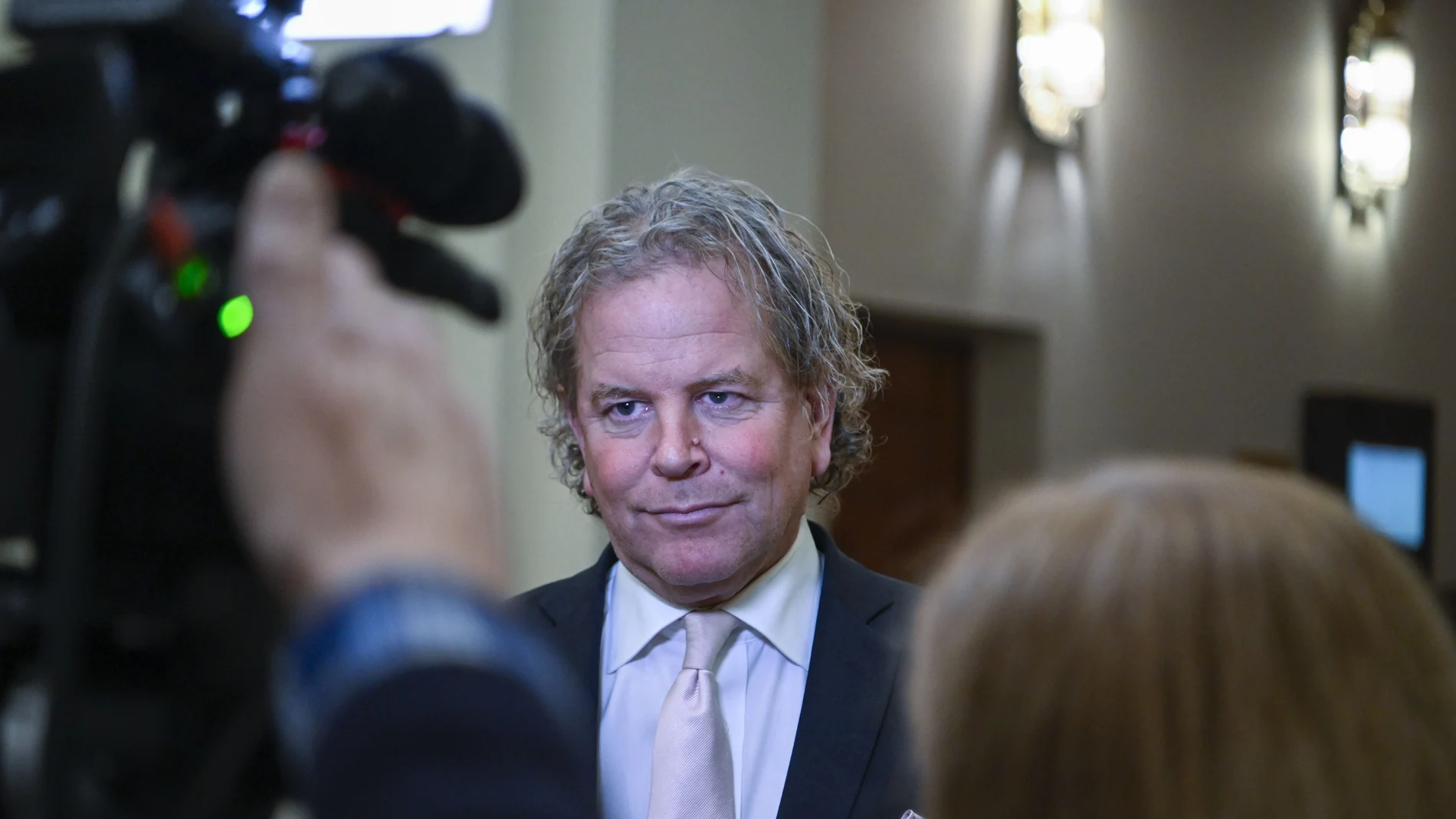 Björn Sandin, abogado de unos de los hermanos acusados de espionaje, en la Corte de Estocolmo