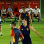 Luis Enrique observa el entrenamiento de la selección el día antes de que España se enfrente a Alemania