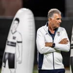 Carlos Queiroz, en el entrenamiento de Irán