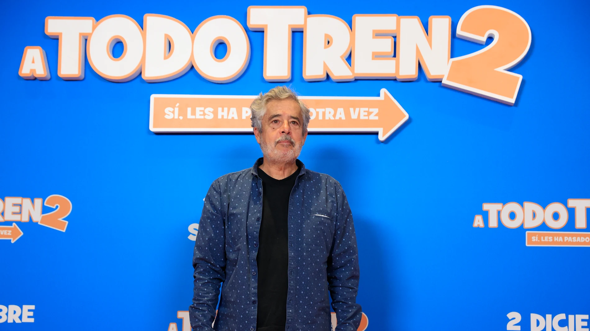 El actor Carlos Iglesias posa durante el pase gráfico de la película "A todo tren 2"