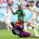 Una de las jugadas del partido donde Camerún marcó gol
