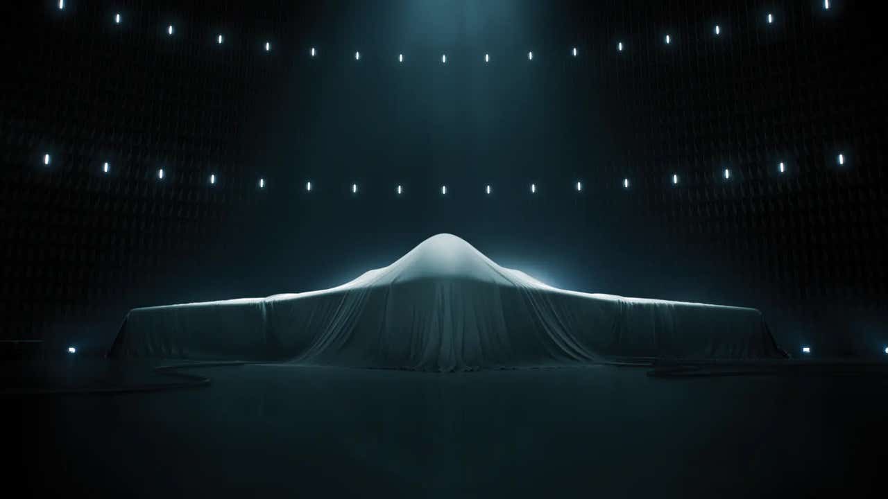 La nueva obsesión del Pentágono para doblegar a China: convertir su bombardero más letal en un 'arsenal volante'