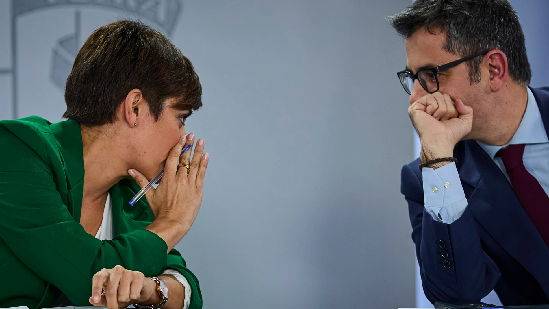Los ministros de Política Territorial y portavoz del Gobierno, Isabel Rodríguez, y de la Presidencia, Félix Bolaños