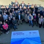 El presidente del Partido Popular, Fernando López Miras, ha celebrado una reunión de trabajo con alcaldes, portavoces y presidentes del PP en los municipios, para abordar el futuro del Trasvase Tajo-Segura