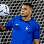 Kylian Mbappe busca hoy su pase a cuartos