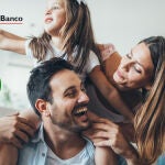 Cartel del seguro de salud de Unicaja Banco y Caser Seguros