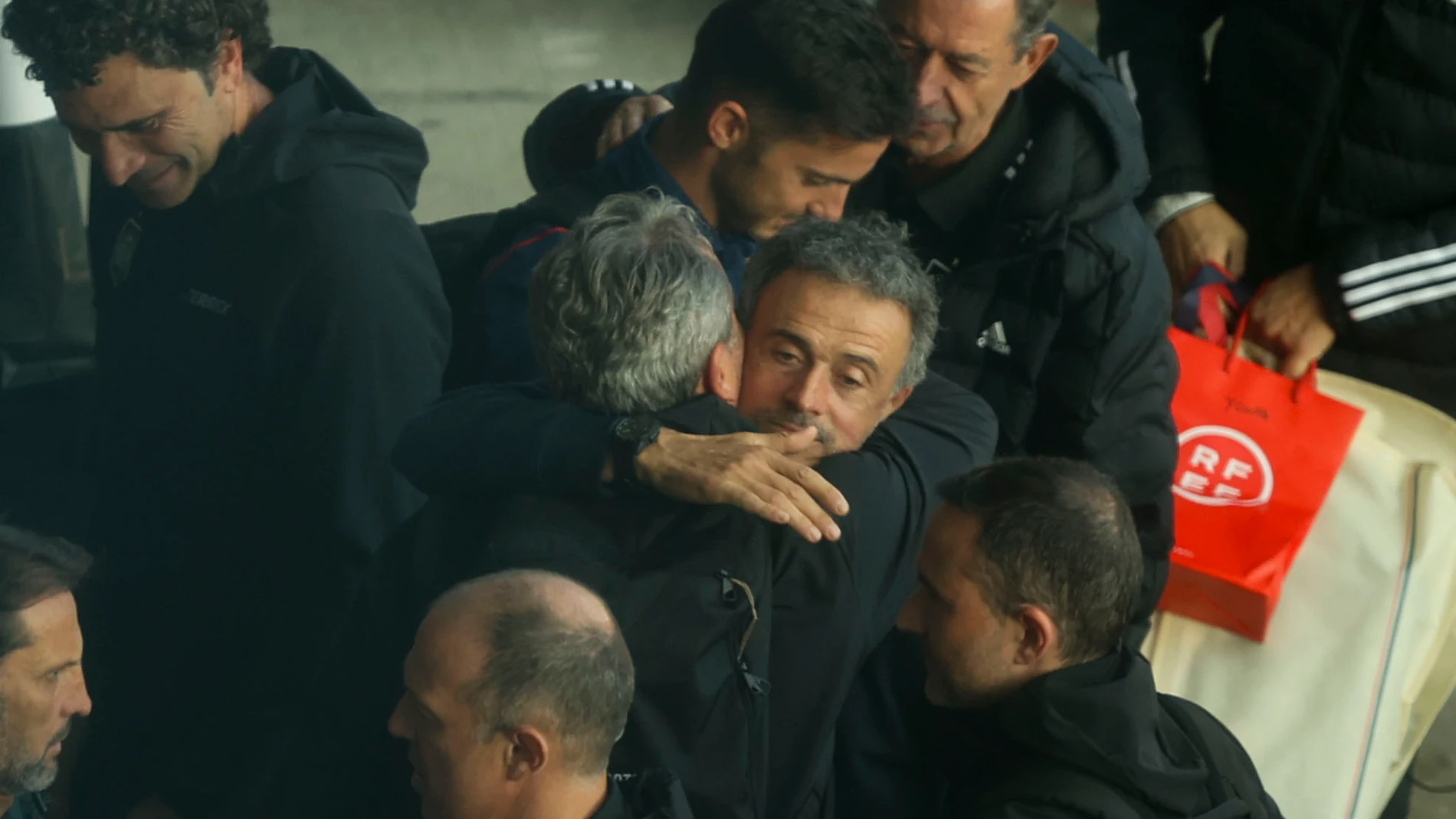 La llegada de la selección española a Barajas después de ser eliminada por Marruecos en el Mundial de Qatar