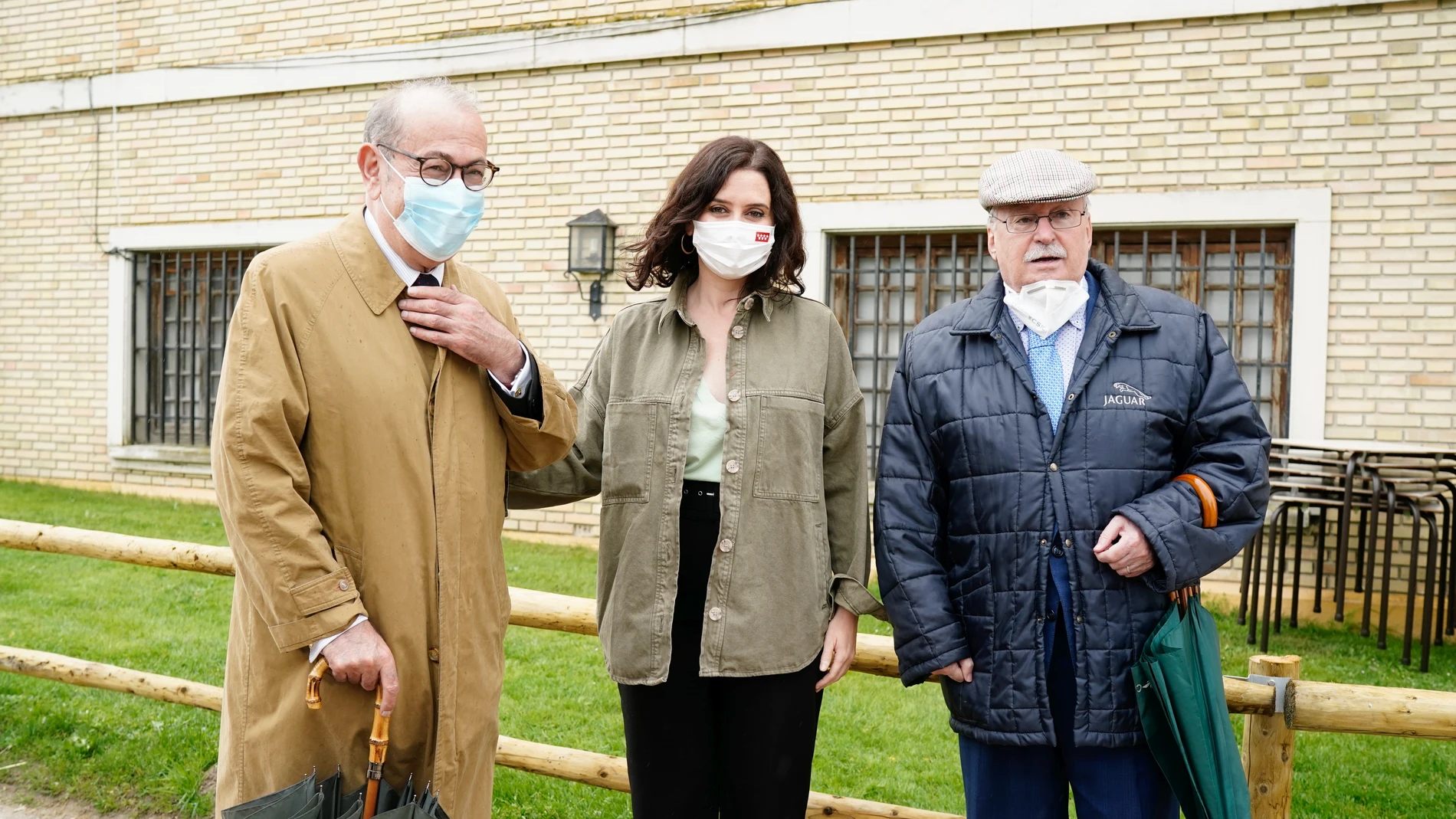 Ayuso junto a Leguina y Redondo Terreros, durante la visita que realizó a un proyecto de la Fundación Alma Tecnológica y la Fundación TEANIMA