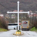 Bloqueo de carretera a las afueras del pueblo de Rudare, Kosovo