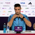 Lionel Scaloni, seleccionador de Argentina, atiende a los medios antes de la semifinal ante Croacia