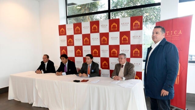 Directiva de la Asociación de Titulares de Casetas de la Feria de Sevilla (ATICA)