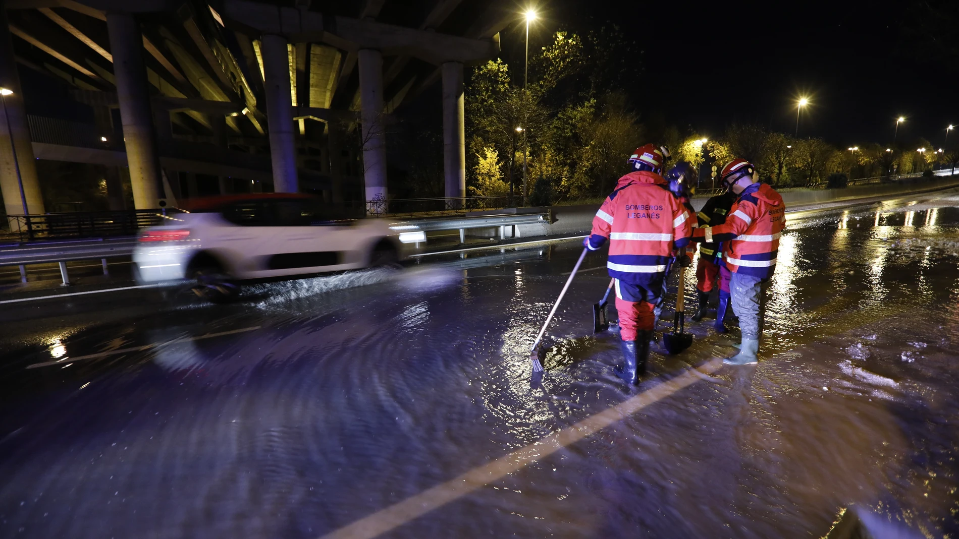 Inundaciones por las fuertes lluvias en Leganés