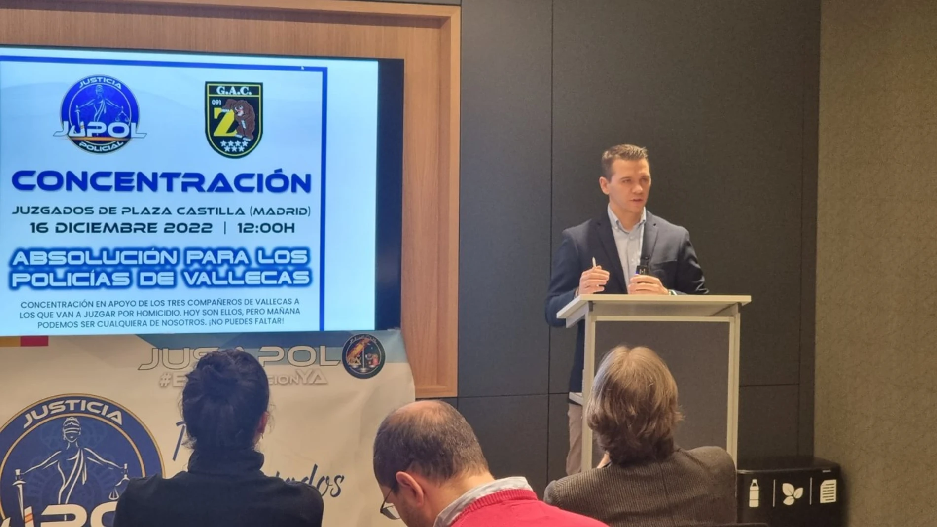 El secretario general de JUPOL, Aarón Rivero en rueda de prensa