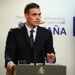 El presidente del Gobierno, Pedro Sánchez, en rueda de prensa en Bruselas