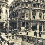 Imagen de una parada de metro de Barcelona en los años 30
