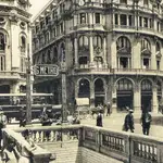 Imagen de una parada de metro de Barcelona en los años 30