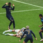La jugada en la que Dembélé derriba a Di María en la final del Mundial de Qatar 2022 entre Argentina y Francia