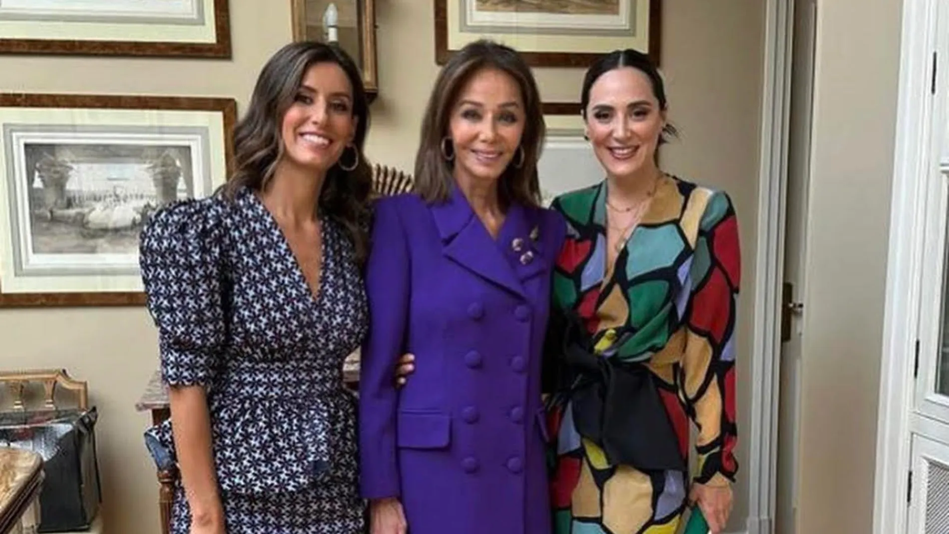 Tamara Falcó, Isabel Preysler y Ana Boyer en la boda de su estilista.