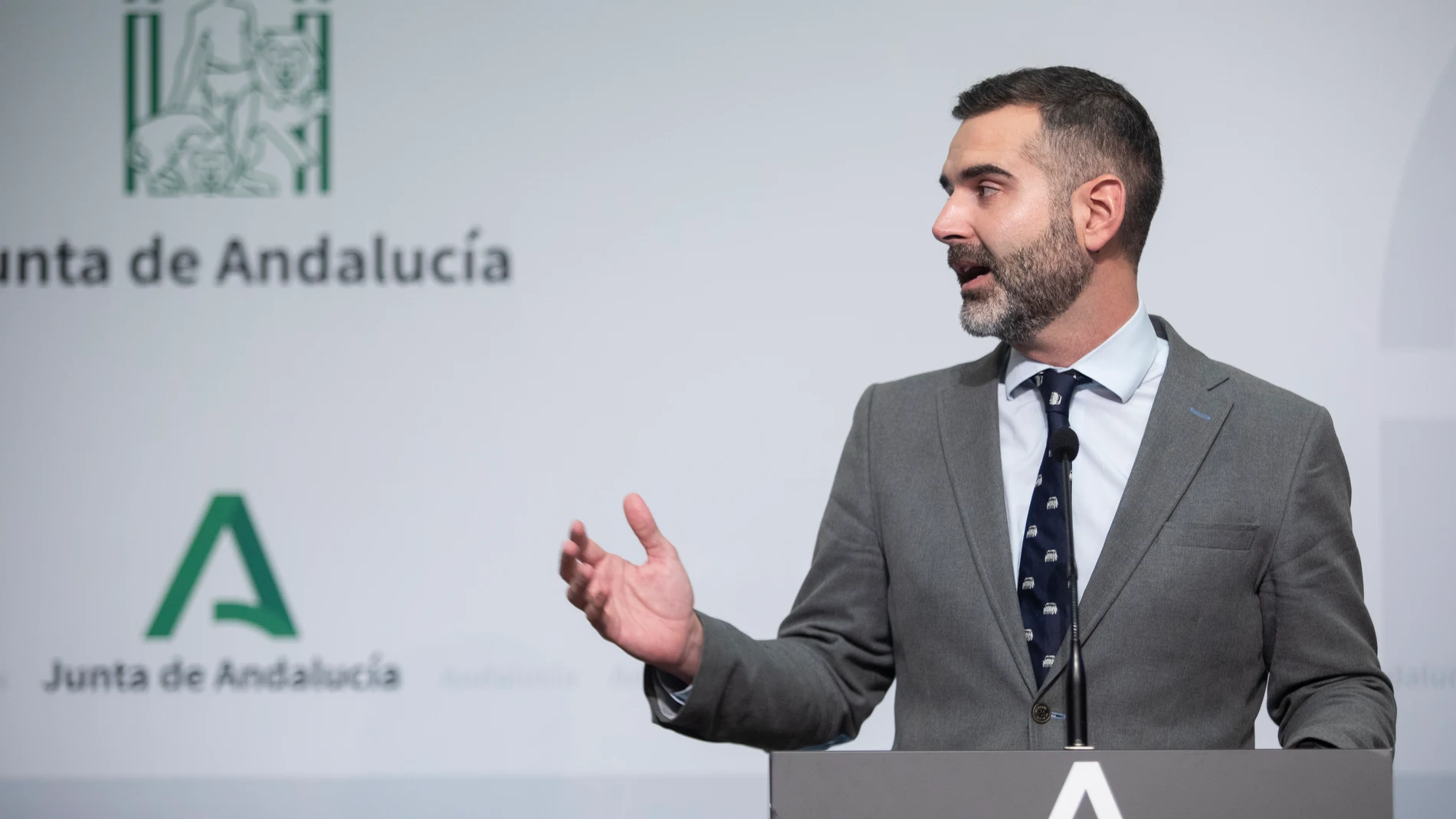 El consejero de Sostenibilidad, Medio Ambiente y Economía Azul y portavoz del Gobierno, Ramón Fernández-Pacheco