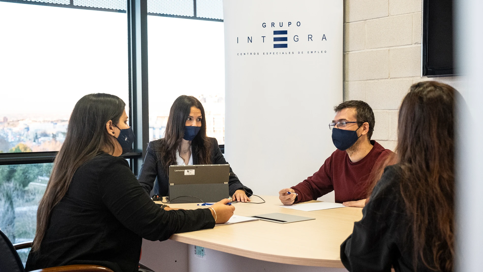 Integra CEE, filial de Clece, es un centro especial de empleo que promueve la inclusión laboral de personas con discapacidad.