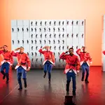 La mayoría de bailarines de este "Cascanueces" "hiphopero" vienen de la escuela de la calle, asegura la coreógrafa