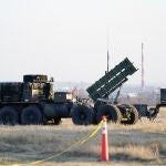 Un misil Patriot cuesta unos tres millones de dólares -tres veces lo que vale un misil NASAM