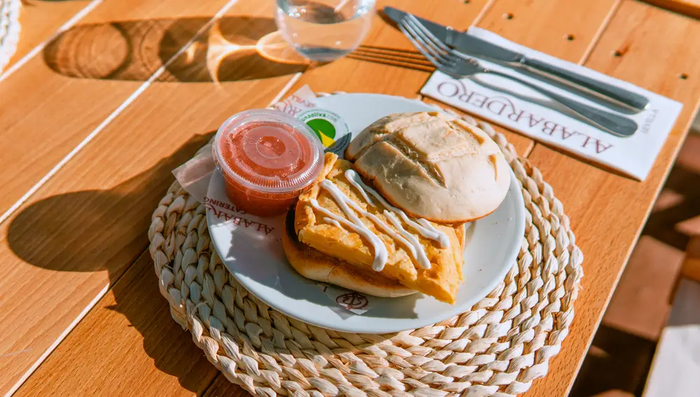 Uno de los desayunos que sirven en el restaurante