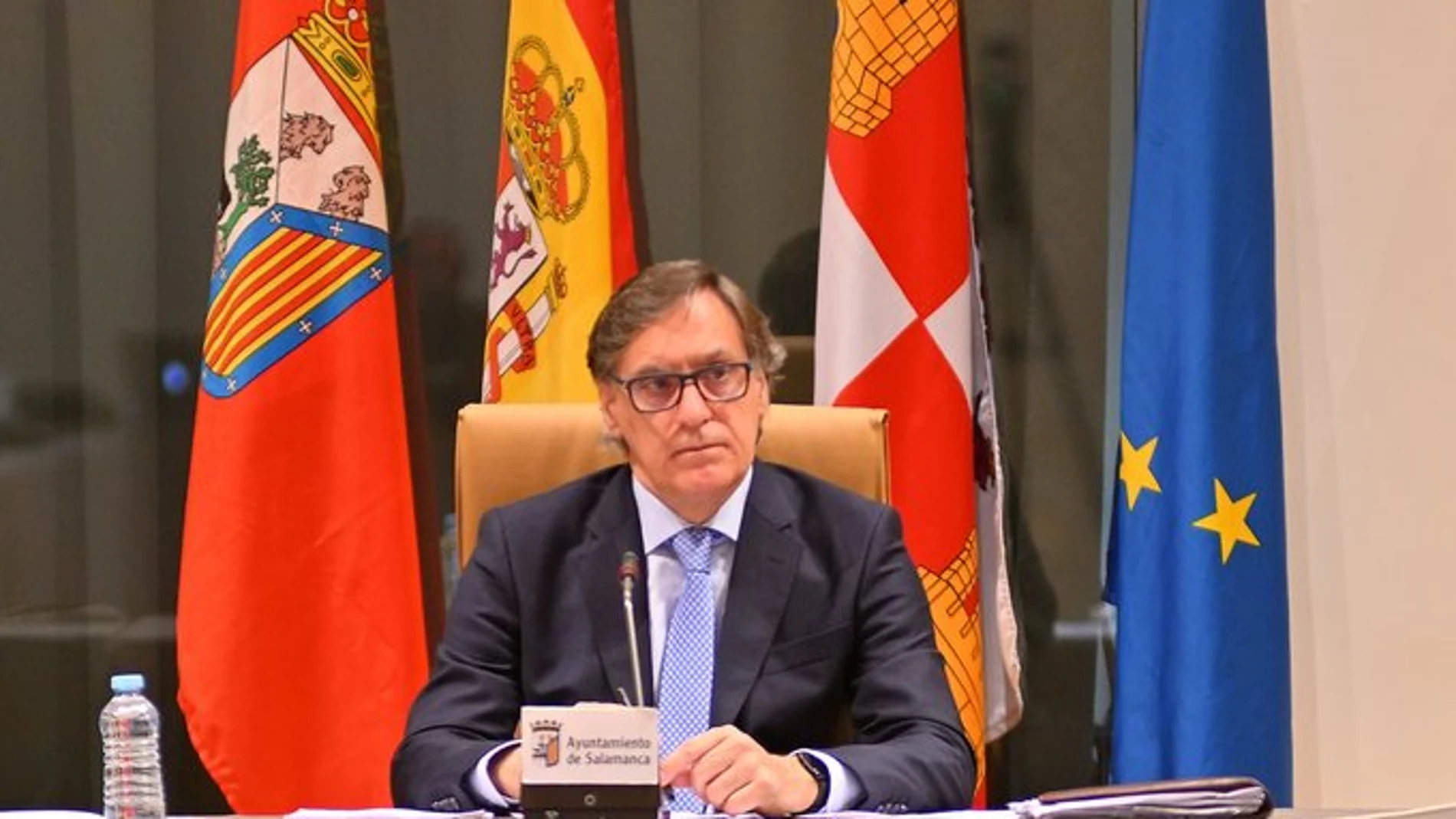 Carlos García Carbayo preside el Pleno del Ayuntamiento de Salamanca
