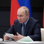 El presidente ruso, Vladimir Putin, preside una reunión con líderes de empresas del complejo militar-industrial en Tula