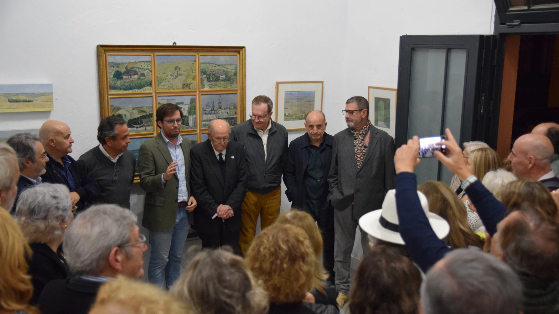 Inauguración de la exposición "De-ver-de", de José Luis Mauri, en Magasé Art Gallery