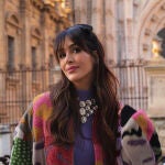 Rocío Osorno con bomber de Zara.