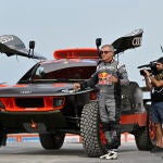 Carlos Sainz y Lucas Cruz ya son líderes del Dakar