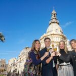 Kika Frutos y Xuso Jones darán las Campanadas de Nochevieja desde Cartagena