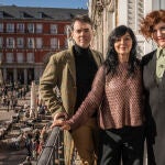 Los otros tres Reyes Magos, con Ricardo Sanchez, escenografo, Nuria Castellon, coreografa y Gabriela Salaverri, Diseñadora en la Casa de Panaderia