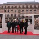 La inauguración de la muestra corrió a cargo del concejal de Turismo del Ayuntamiento de Zamora, Christoph Strieder; el alcalde de Fermoselle, José Manuel Pilo, y el director general de la Agrupación Europea de Cooperación Territorial Duero-Douro, José Luis Pascual.