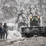 Un estudio de Scientific Reports establece que el calentamiento global tiene dos influencias opuestas: las nevadas diarias promedio disminuyen, pero las nevadas extremas aumentarán en muchas regiones en las próximas décadas