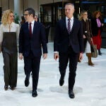 La ministra de Trabajo Yolanda Díaz, la presidenta del Congreso de los Diputados Meritxell Batet, el ministro de Presidencia Félix Bolaños y el presidente del Senado Ander Gil a su llegada a la toma de posesión de los cuatro nuevos magistrados del TC