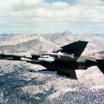 Un F-4G Phantom II muestra sus distintos tipos de misiles: AGM-45, AGM-65, AGM-78 y AGM-88.