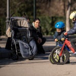El descenso de la natalidad está ligado a la incorporación de la mujer al mundo laboral